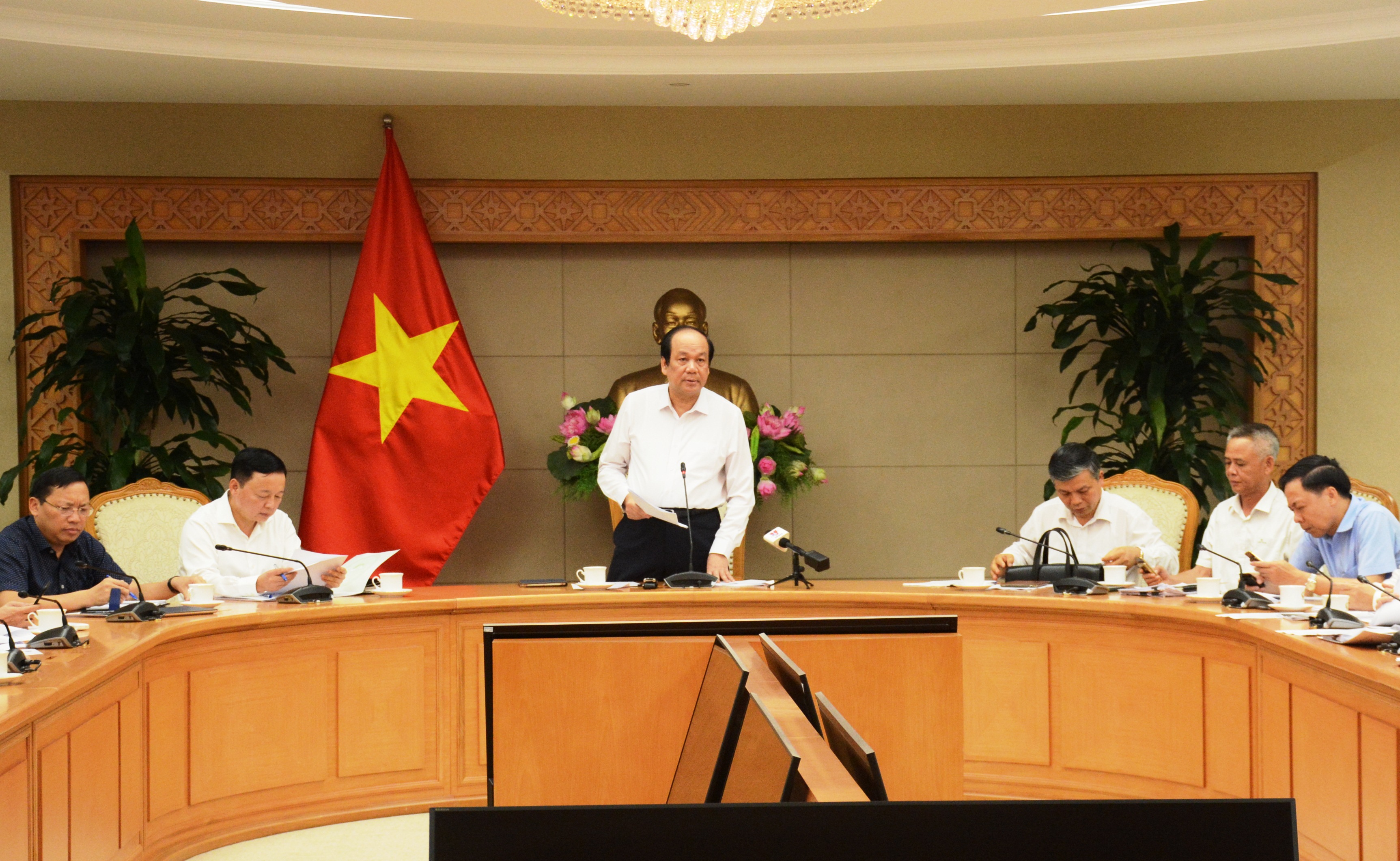 Tiếp tục cải thiện mạnh mẽ môi trường đầu tư kinh doanh